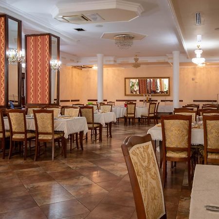 Hotel Coral Máréfalva Kültér fotó