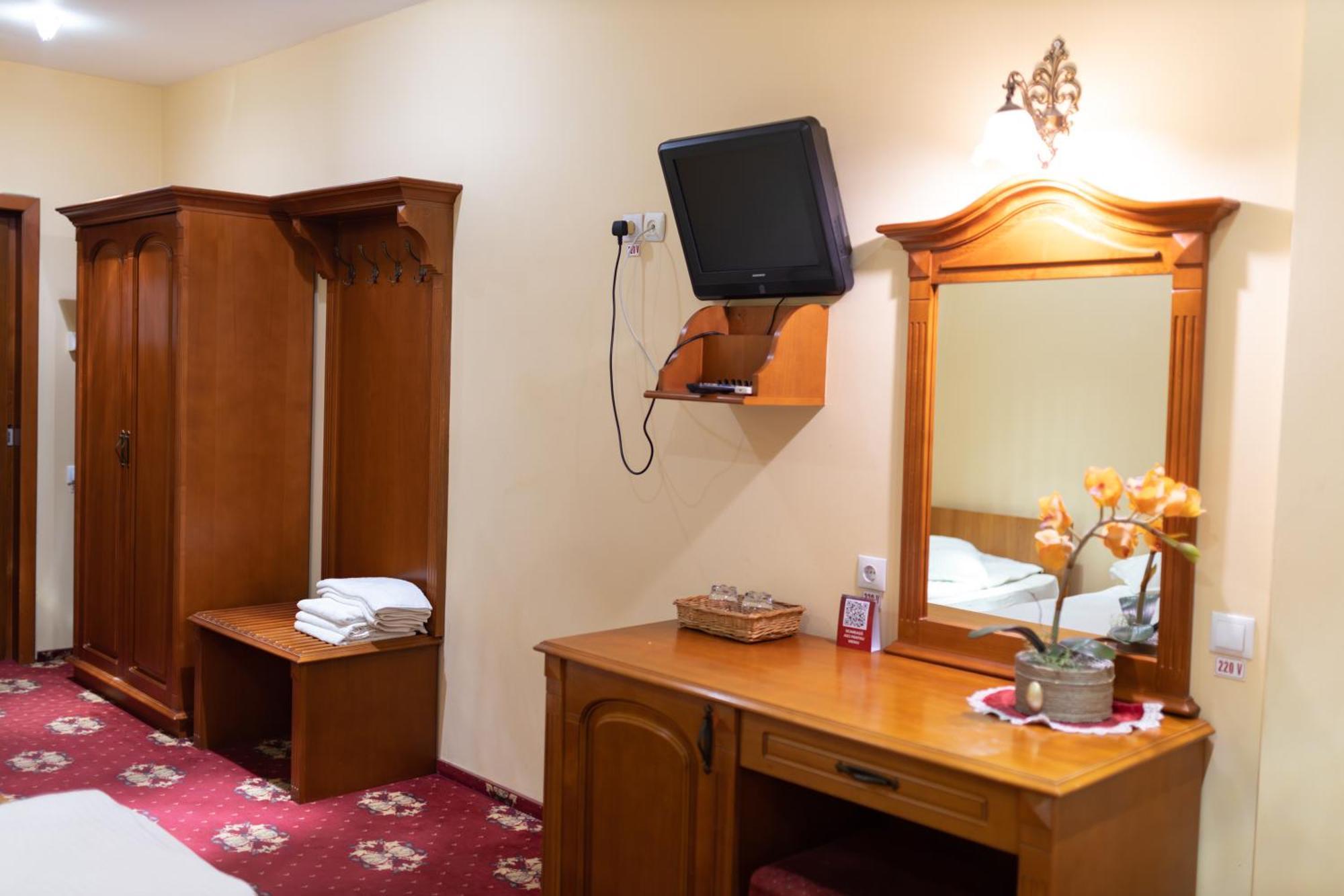 Hotel Coral Máréfalva Kültér fotó