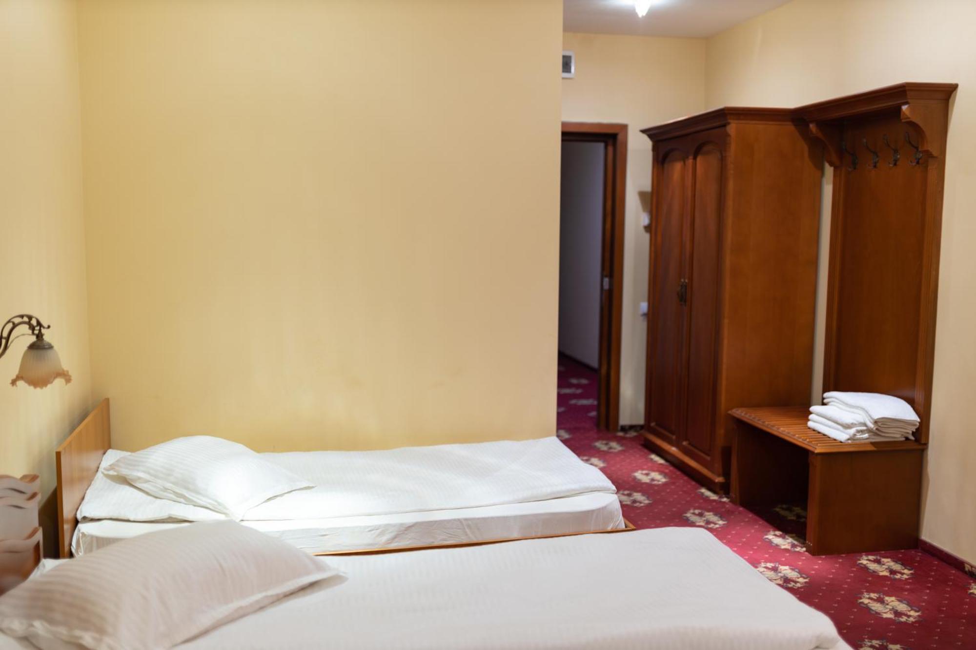 Hotel Coral Máréfalva Kültér fotó