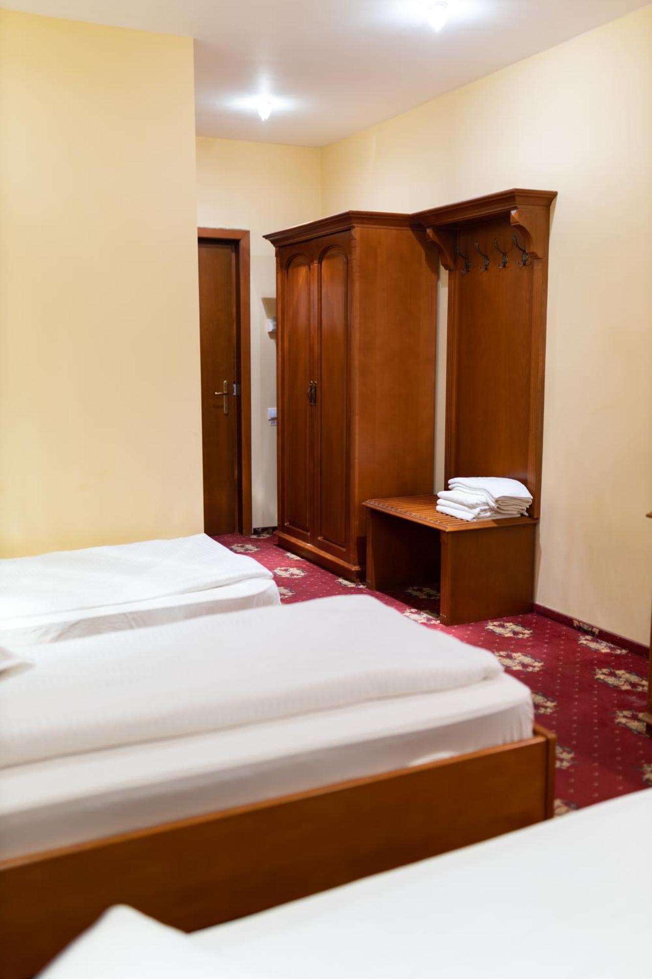 Hotel Coral Máréfalva Kültér fotó