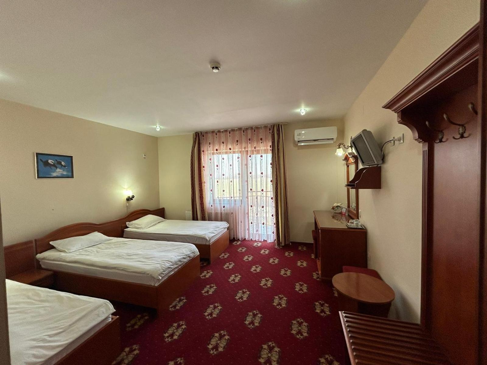Hotel Coral Máréfalva Kültér fotó